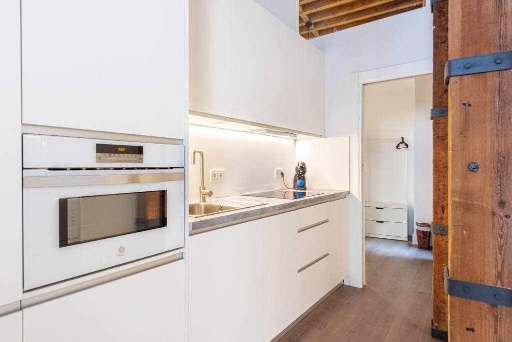 Pineapple Comedias 8 Con Parking Málaga Dış mekan fotoğraf